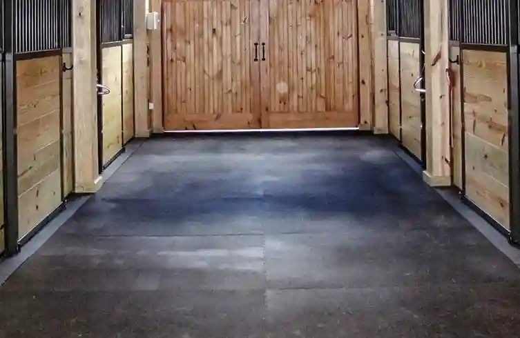 premium horse stall mats in dubai